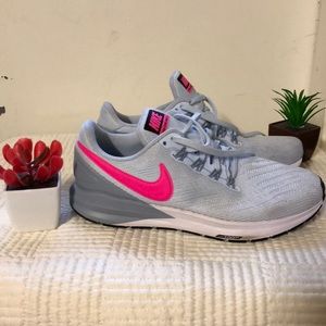 Nike zoom structure 22